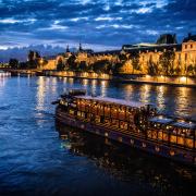 Visiter Paris en bateau le jour ou la nuit, comment choisir ?