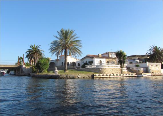Riches propriété d'Empuriabrava