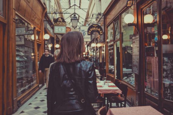 Les passages couverts, une autre manière de visiter Paris (crédit photo : Tristan Colangelo)