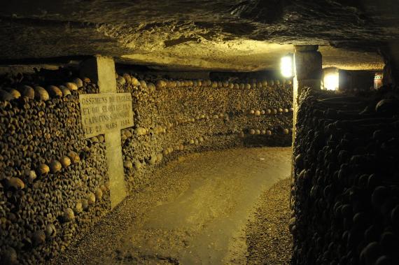 Mur d'ossements réalisés en 1804