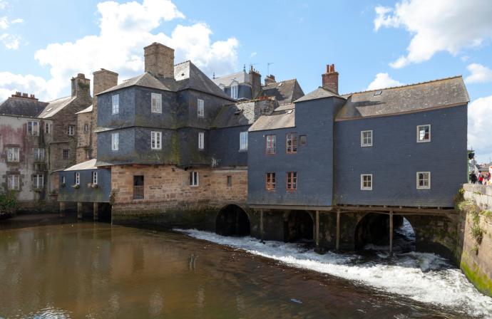 Pont de Rohan et ses habitations à Landerneau