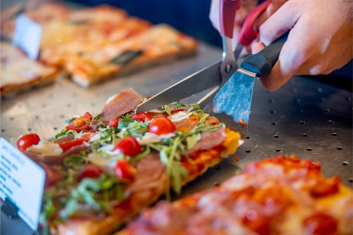 Pizza al taglio, l'idéal à manger sur le pouce