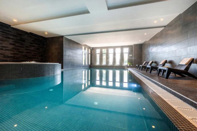 La piscine intérieure de notre résidence