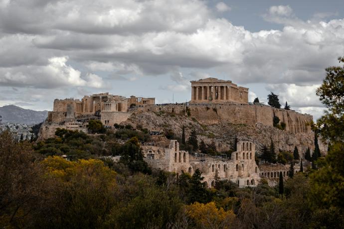 L'Acropole sous les nuages