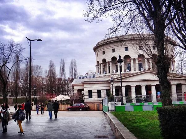 rotonde stalingrad — Place de la Bataille-de-Stalingrad (France)
