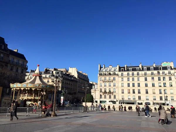 esplanade de la liberation — Paris (France)