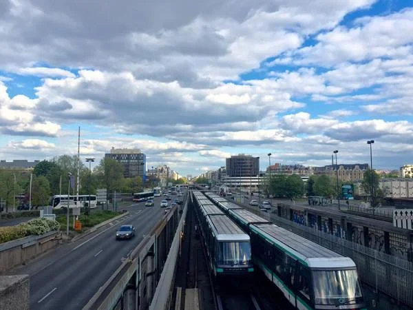 Métros aériens — Paris (France)