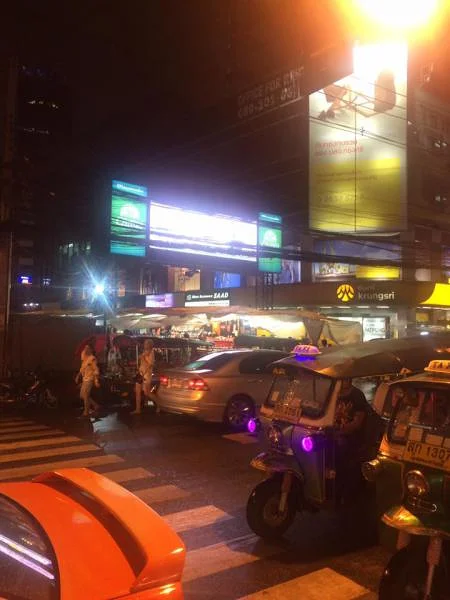 Rue la nuit — Bangkok (Thaïlande)