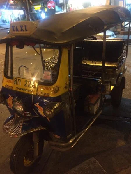 tuk tuk local tuk tuk local — Bangkok (Thaïlande)