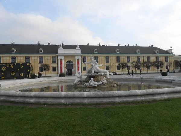 Le palais viennois — Palais de Schönbrunn (Autriche)