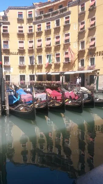 gondoles — Venise (Italie)