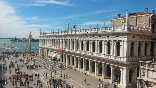 place saint marc  — Place Saint-Marc (Italie)