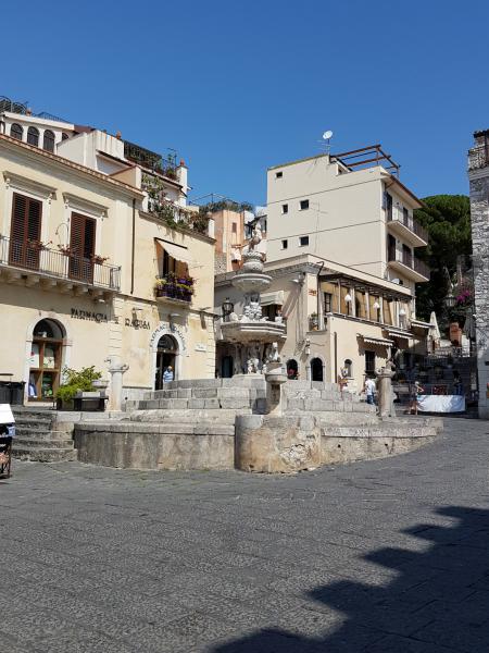 #16 Fontaine baroque