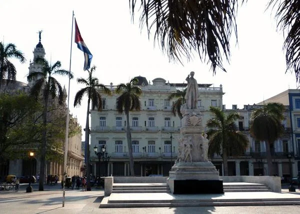 Parque central — La Havane (Cuba)