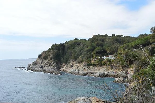 la vue sur la côte — Lloret de Mar (Espagne)