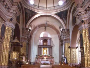 Intérieur de l'église Santo Domingo