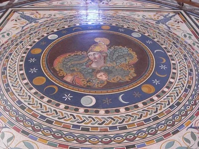 Une décoration omniprésente