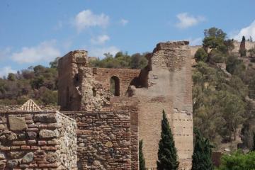 Ancienne tour en ruine