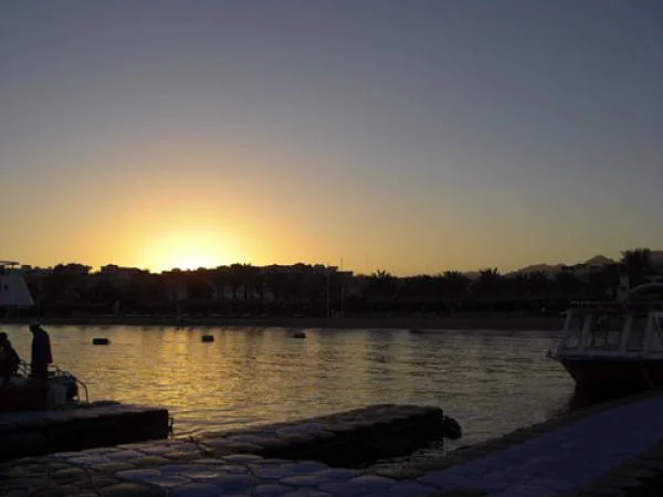 Coucher de soleil sur Naama Bay — Plage Naama Bay (Egypte)