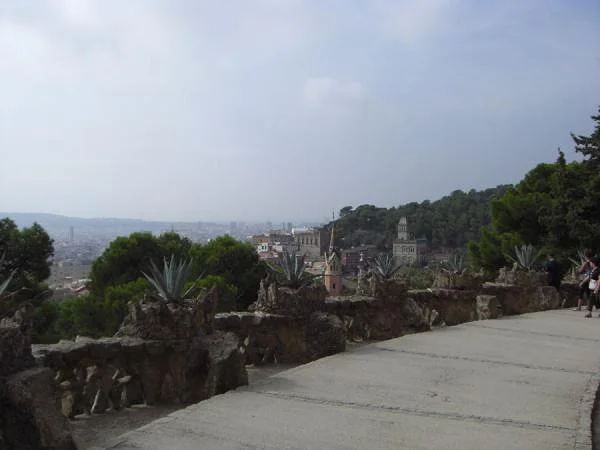 Sommet du viaduc — Parc Güell (Espagne)