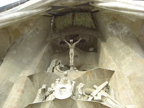 Statues de l'entrée passion — Sagrada Família (Espagne)