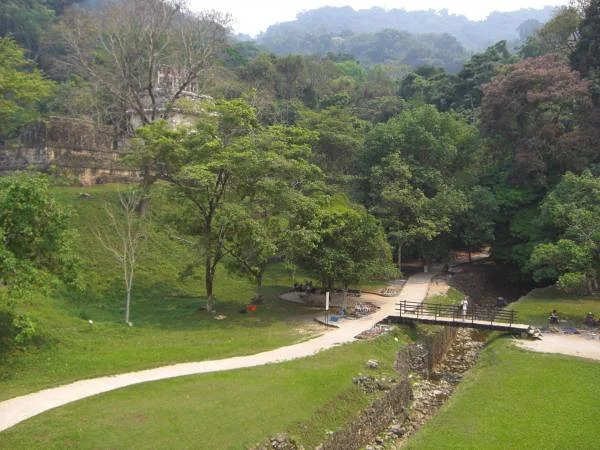 Canal d'irigation — Ville préhispanique et parc national de Palenque (Mexique)