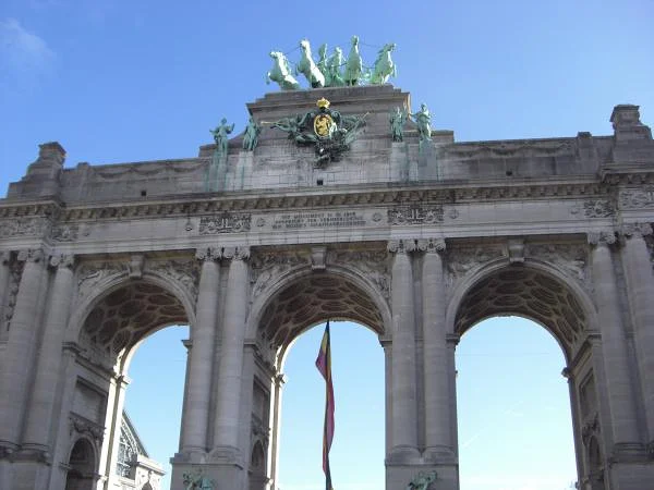Arcades du Cinquantenaire — Parc du Cinquantenaire de Bruxelles (Belgique)
