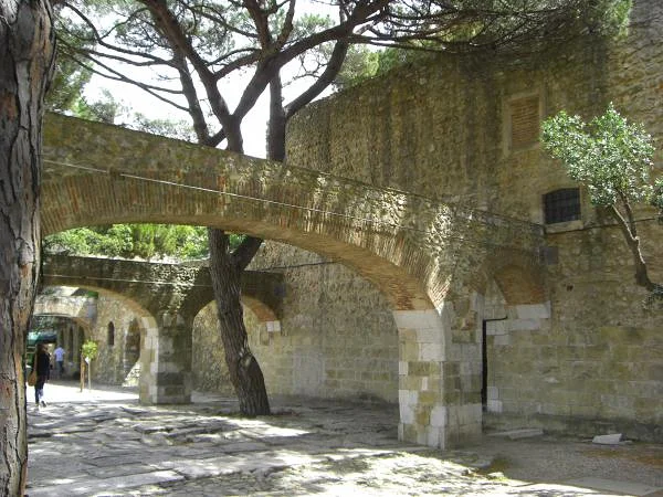 Intérieur du Château — Château Saint-Georges (Portugal)