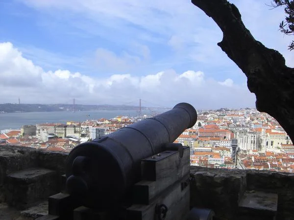 Les canons du Château — Château Saint-Georges (Portugal)