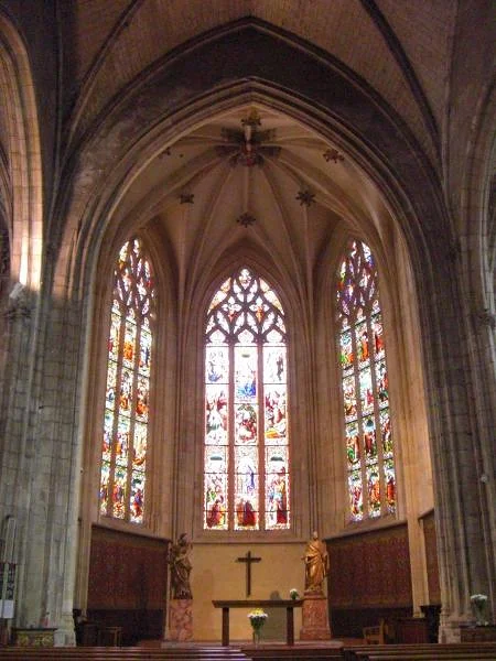 Vitraux de l'Eglise Saint Pierre — Bordeaux (France)