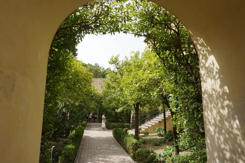 Jardin — Alcazar de Séville (Espagne)