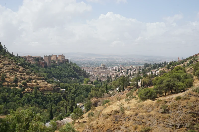 Vue depuis la route qui longe Sacromonte — Grenade (Espagne)