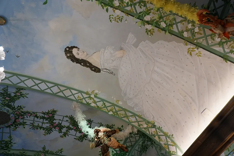 Sisi l'impératrice sur les murs du resto — Vienne (Autriche)