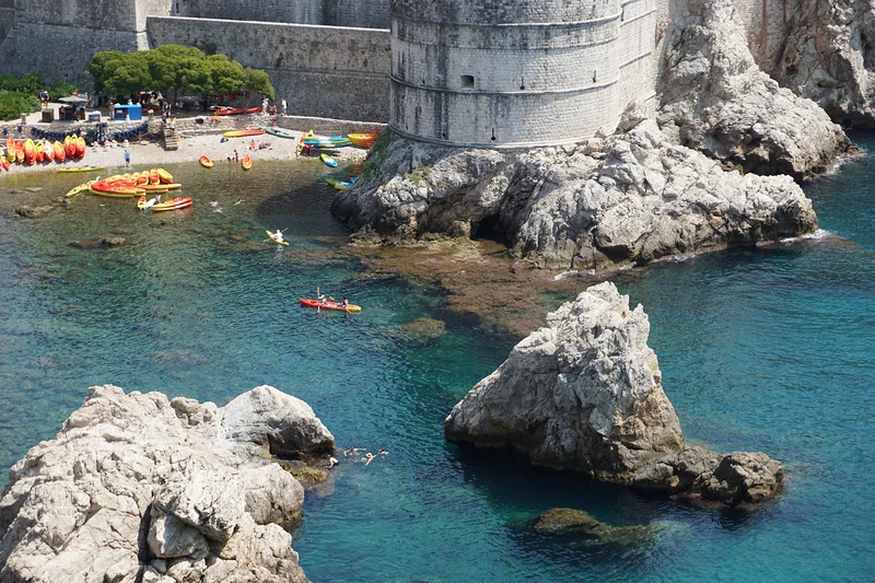 La base nautique — Fort Lovrijenac (Croatie)