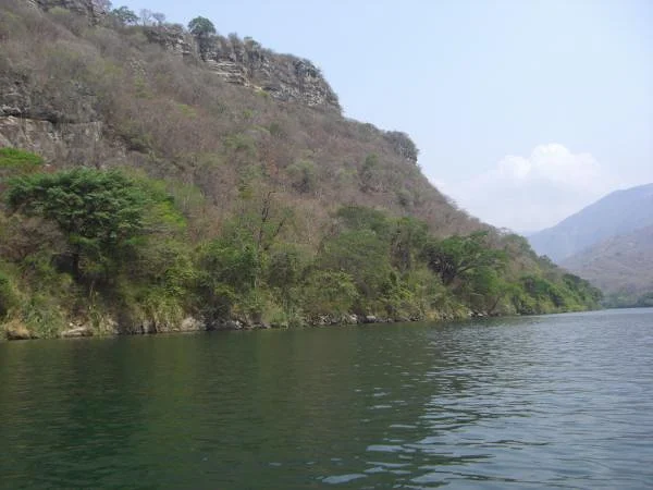 Le cañon approche Le cañon approche — Parc national de Cañón del Sumidero (Mexique)