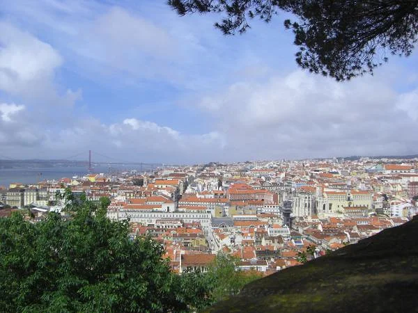 Vue sur le centre ville — Château Saint-Georges (Portugal)