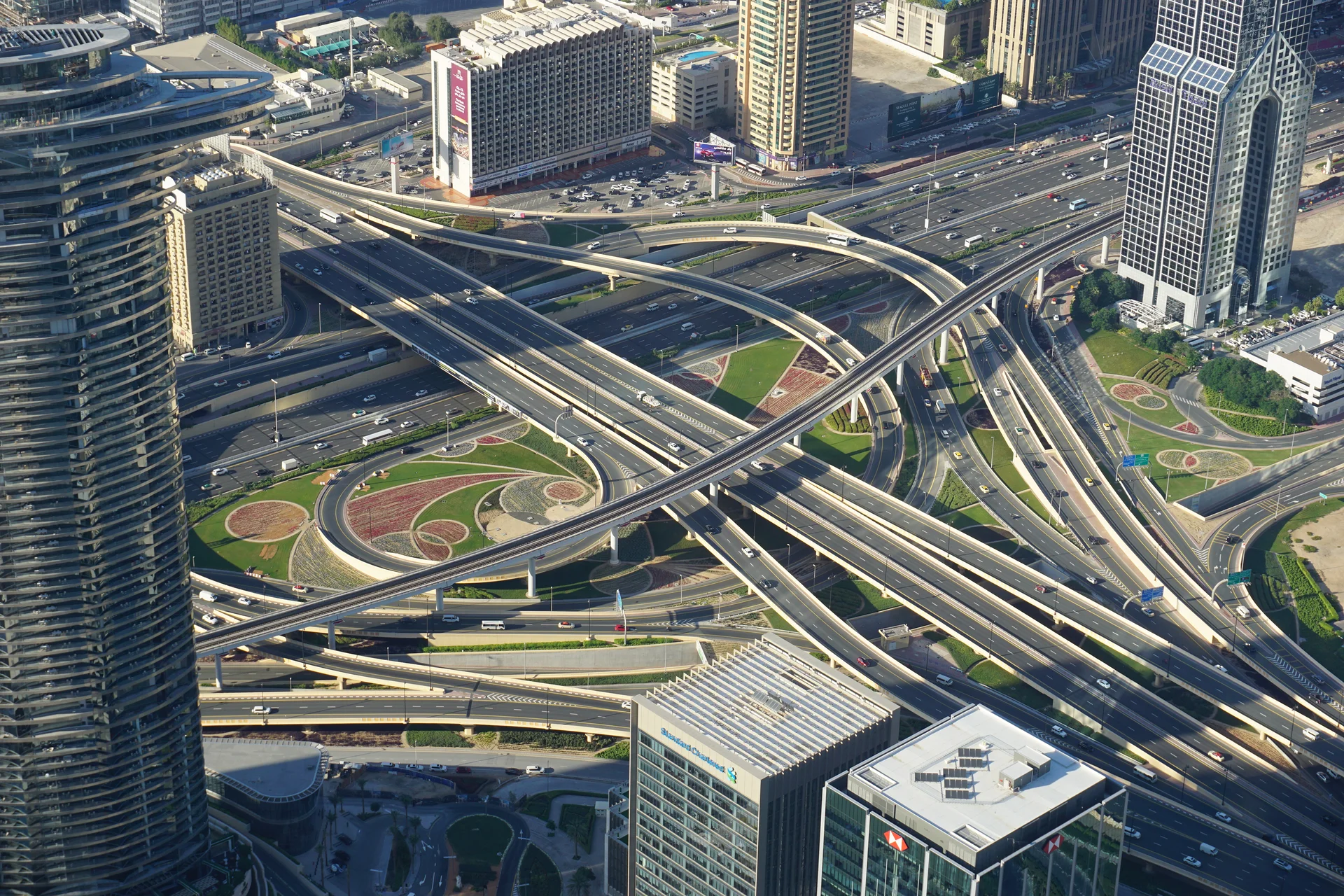 Les autoroutes urbaines de la ville — Dubaï (Émirats arabes unis)