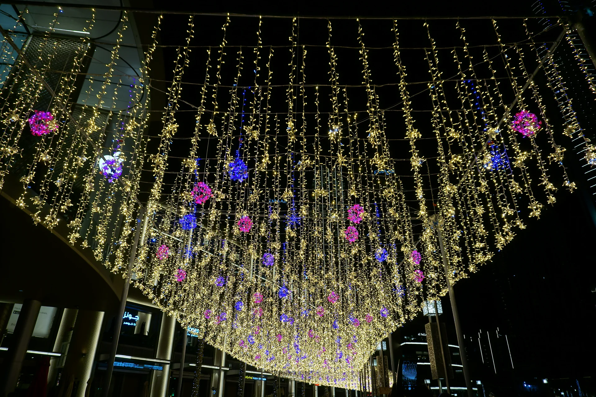 Guirlandes lumineuses — Dubaï (Émirats arabes unis)