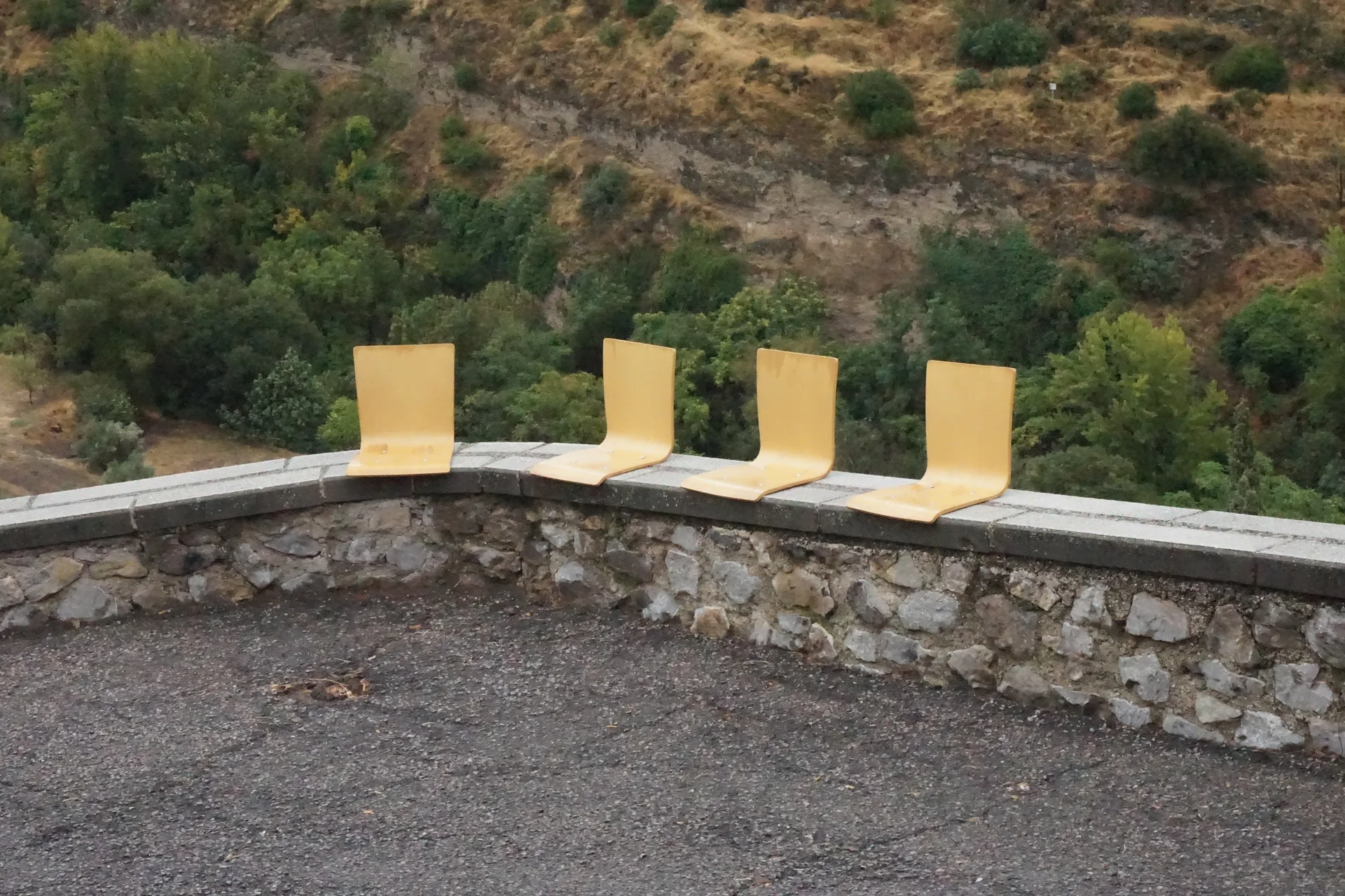 Banc sur les lacets de la montagne — Grenade (Espagne)