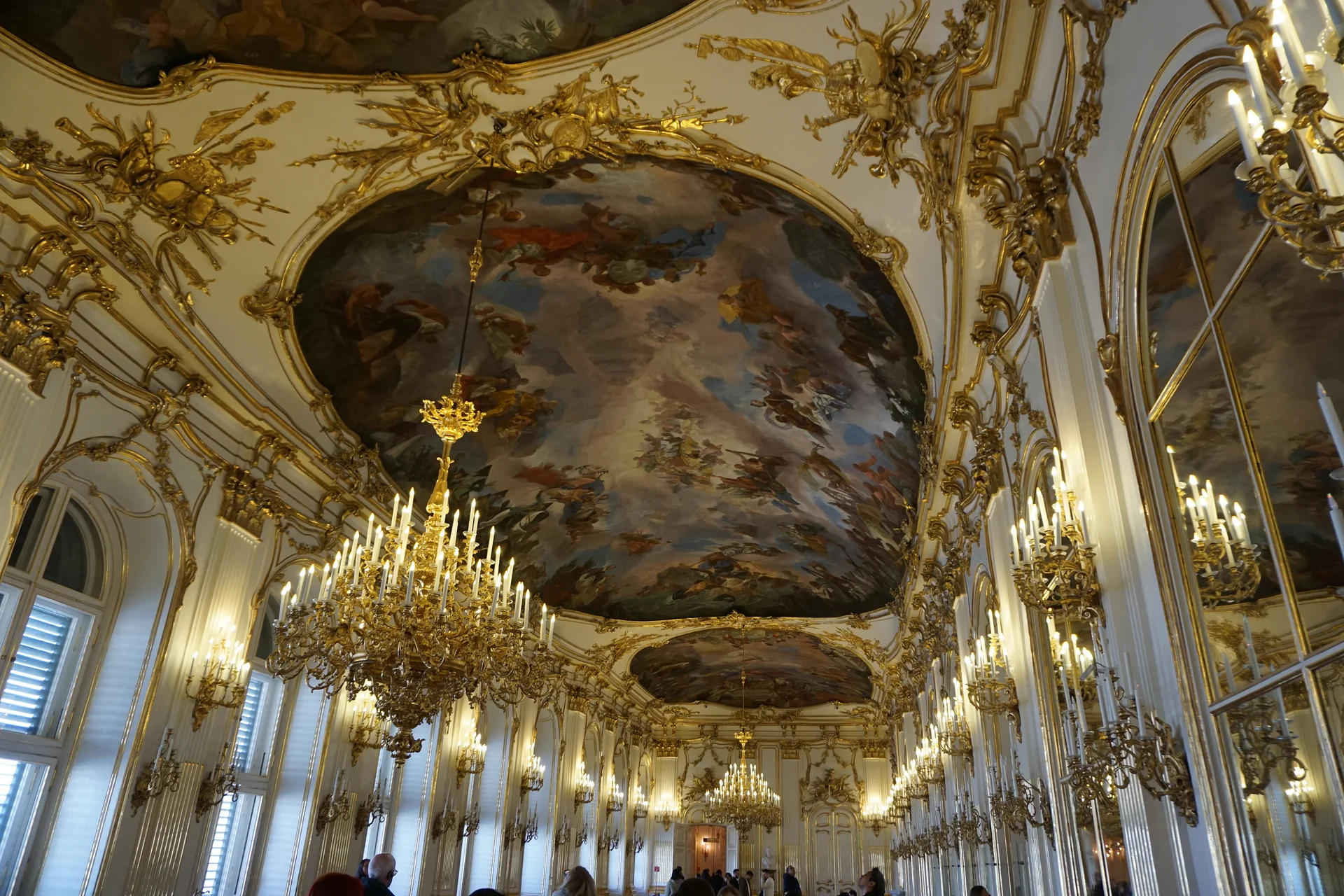 La voûte de l'une des salles de réception — Palais de Schönbrunn (Autriche)