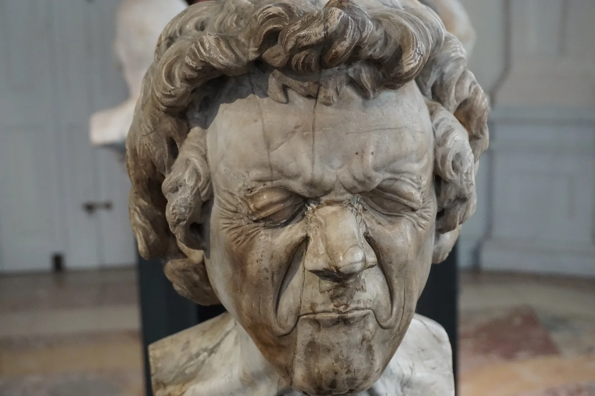 Une autre tête ! — Palais du Belvédère de Vienne (Autriche)