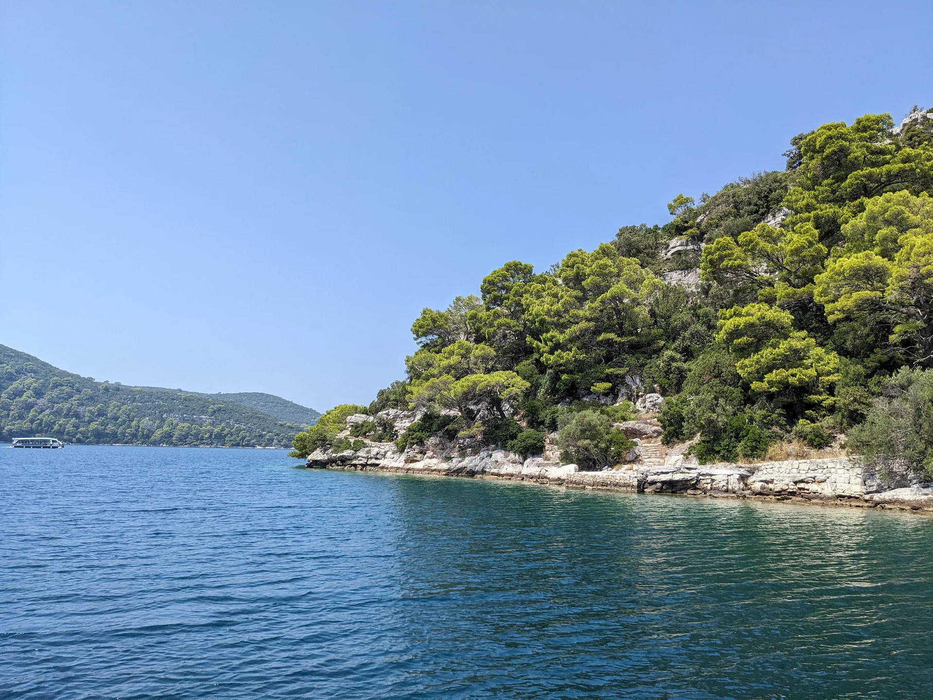 Berges du lac salé Berges du lac salé — Parc national de Mljet (Croatie)