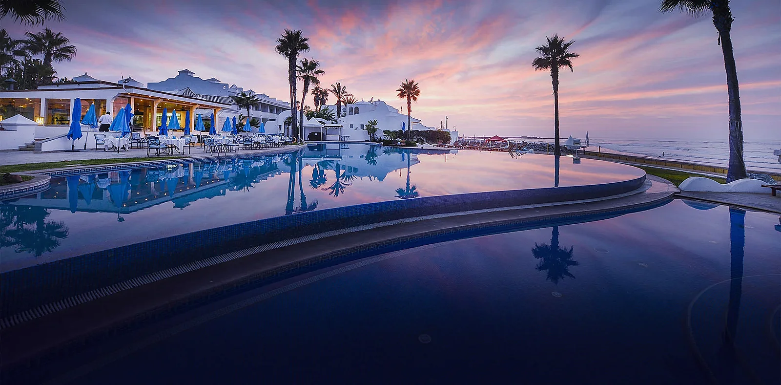 L'hôtel et ses piscines