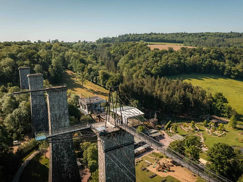 Saut à l'élastique au Viaduc de la Souleuvre