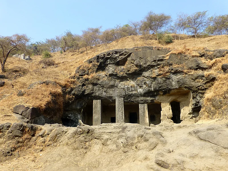 Cuevas de Elefanta