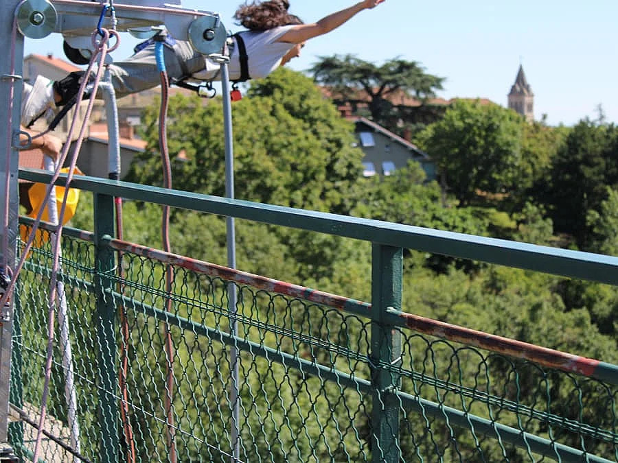 Saut à l'élastique à Pélussin