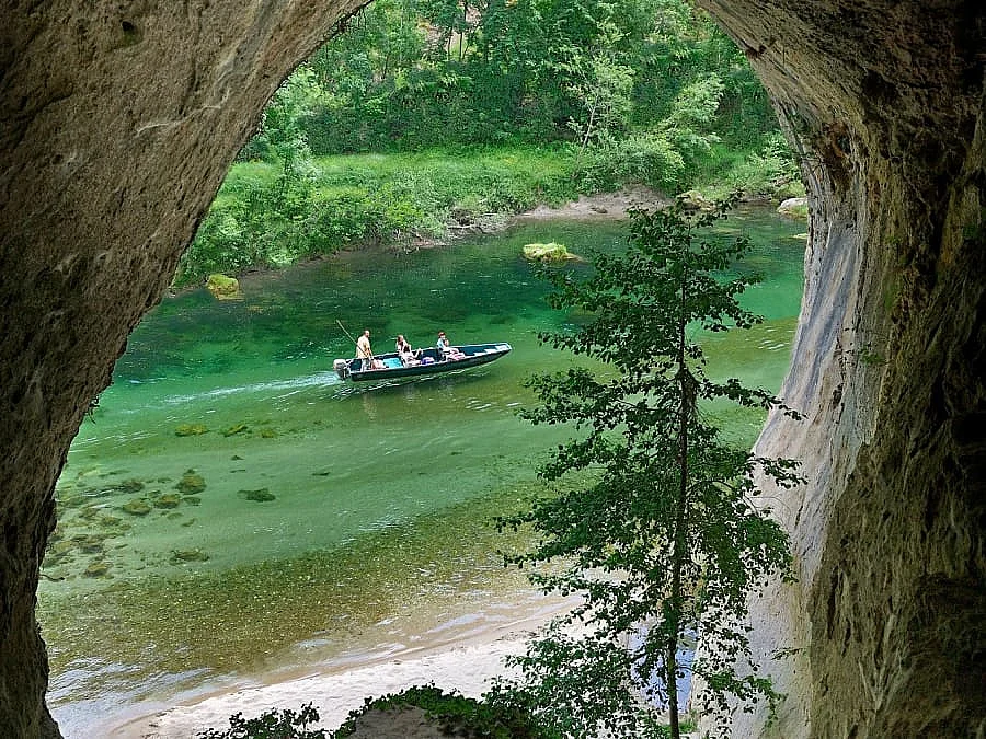 Descente en bateau des Gorges du Tarn