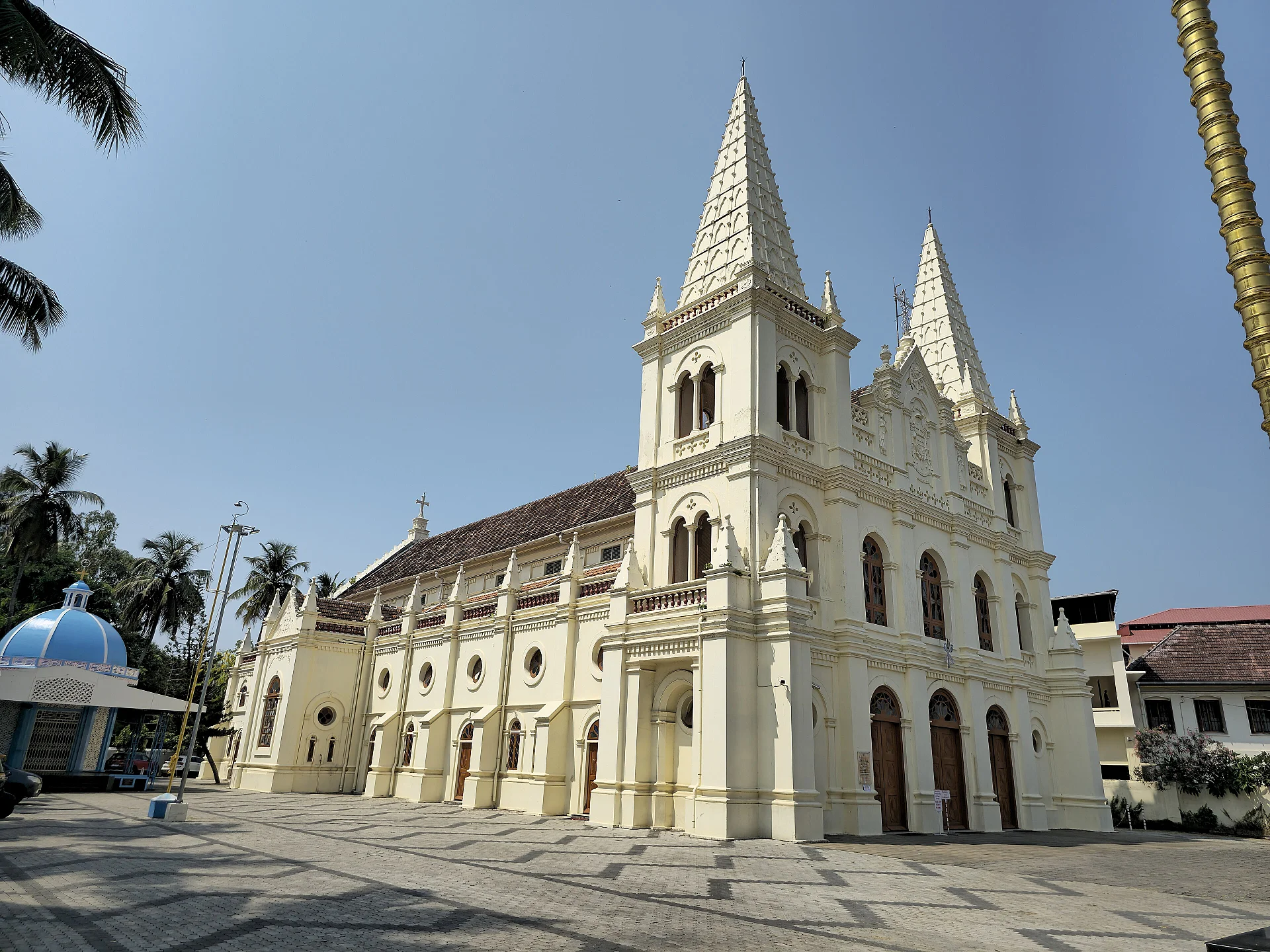 Basilique Sainte Croix à Cochin