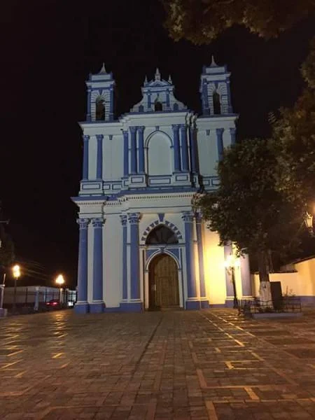 Eglise de nuit — Eglise de Santa Lucia (Mexique)