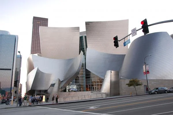 Los Angeles. Walt Disney Concert Hall Los Angeles. Walt Disney Concert Hall — Walt Disney Concert Hall (salle de concerts) (Etats-Unis)